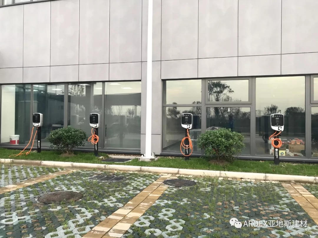 報(bào)名預(yù)約:百人高檔多功能培訓(xùn)教室\會(huì)議室\展廳可供出租 報(bào)名預(yù)約:百人高檔多功能培訓(xùn)教室\會(huì)議室\展廳可供出租